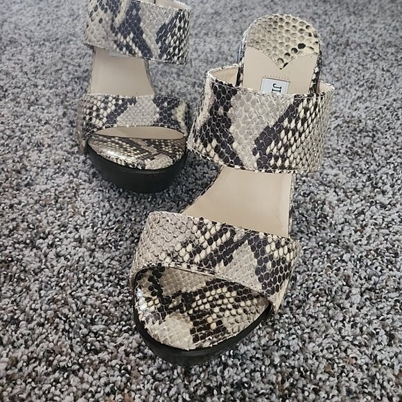 Jimmy Choo Snakeskin Python Slides Sandal Wooden Studded Heels Sz 40 - Picture 9 of 9